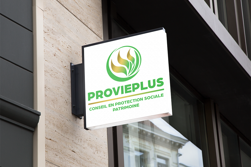 Logo Provieplus représentant des flammes dans un rond vert sur une enseigne de vitrine